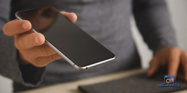 Écran noir sur iPhone : que faire si votre téléphone fonctionne toujours