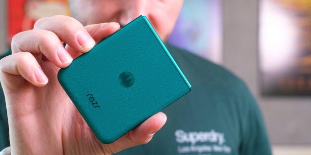 Découverte du Motorola Razr 70 : le smartphone pliable qui révolutionne 2026