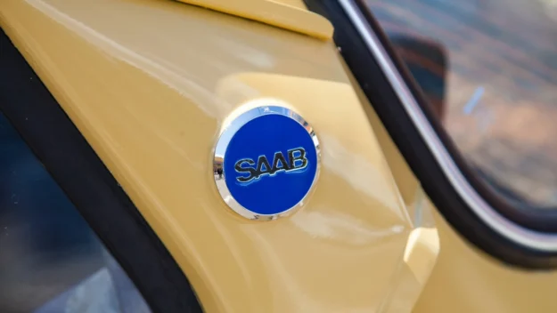 Airbags Takata défectueux : pourquoi les propriétaires de Saab en France doivent payer la facture
