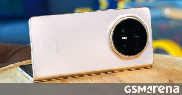 Honor Magic V6 : le smartphone pliable débarque en Europe à partir de 1700 € avec des avantages exclusifs