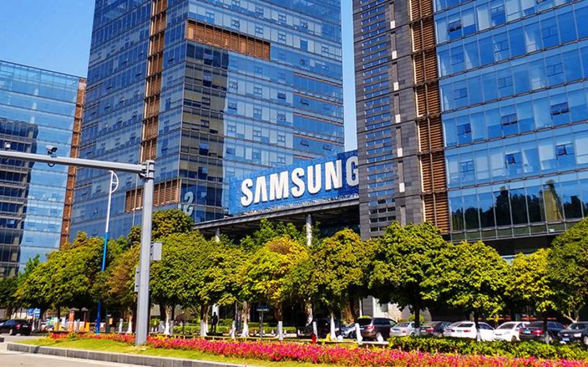 Samsung pourrait produire les puces IA sur mesure d'Anthropic : une révolution en marche