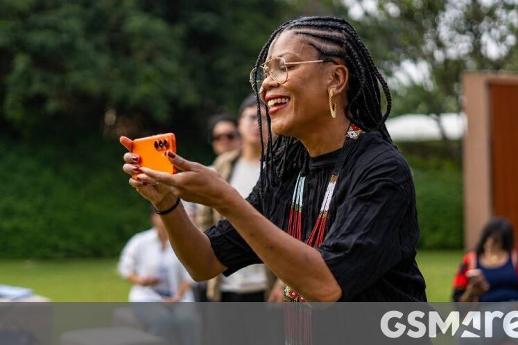 Angélica Dass et Tecno lancent “100 Portraits de l’Évolution” : une initiative artistique engagée Angélica Dass et Tecno lancent "100 Portraits de l'Évolution" : une initiative artistique engagée