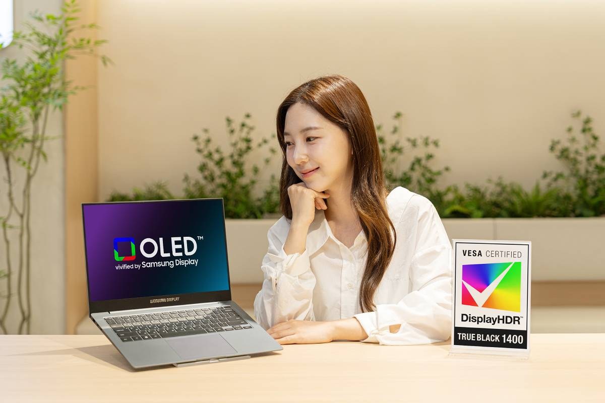 Samsung révolutionne les écrans d'ordinateurs portables avec sa technologie OLED tandem ultra-lumineuse