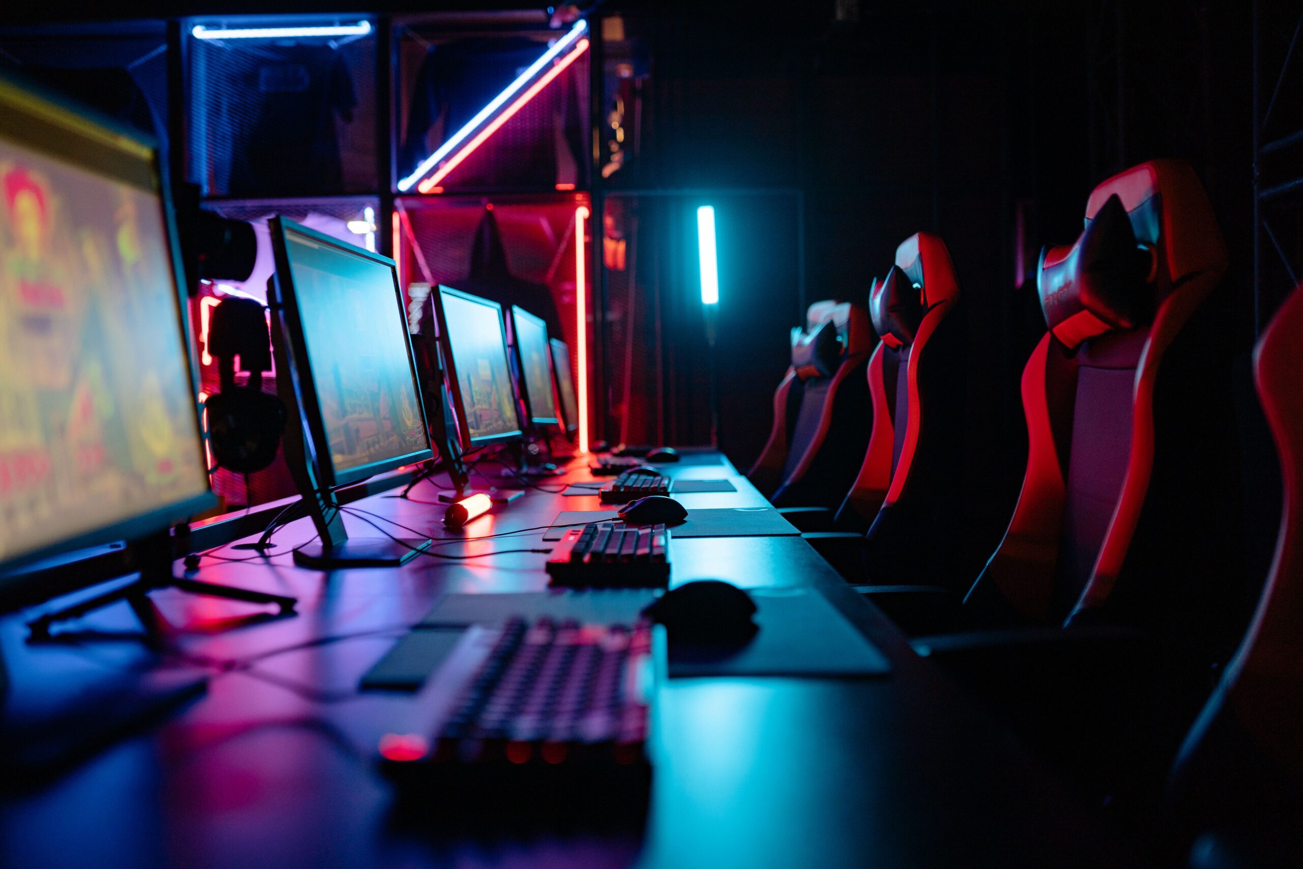 Clés de jeux à prix cassés : comment Instant Gaming et ses concurrents dominent le marché gris