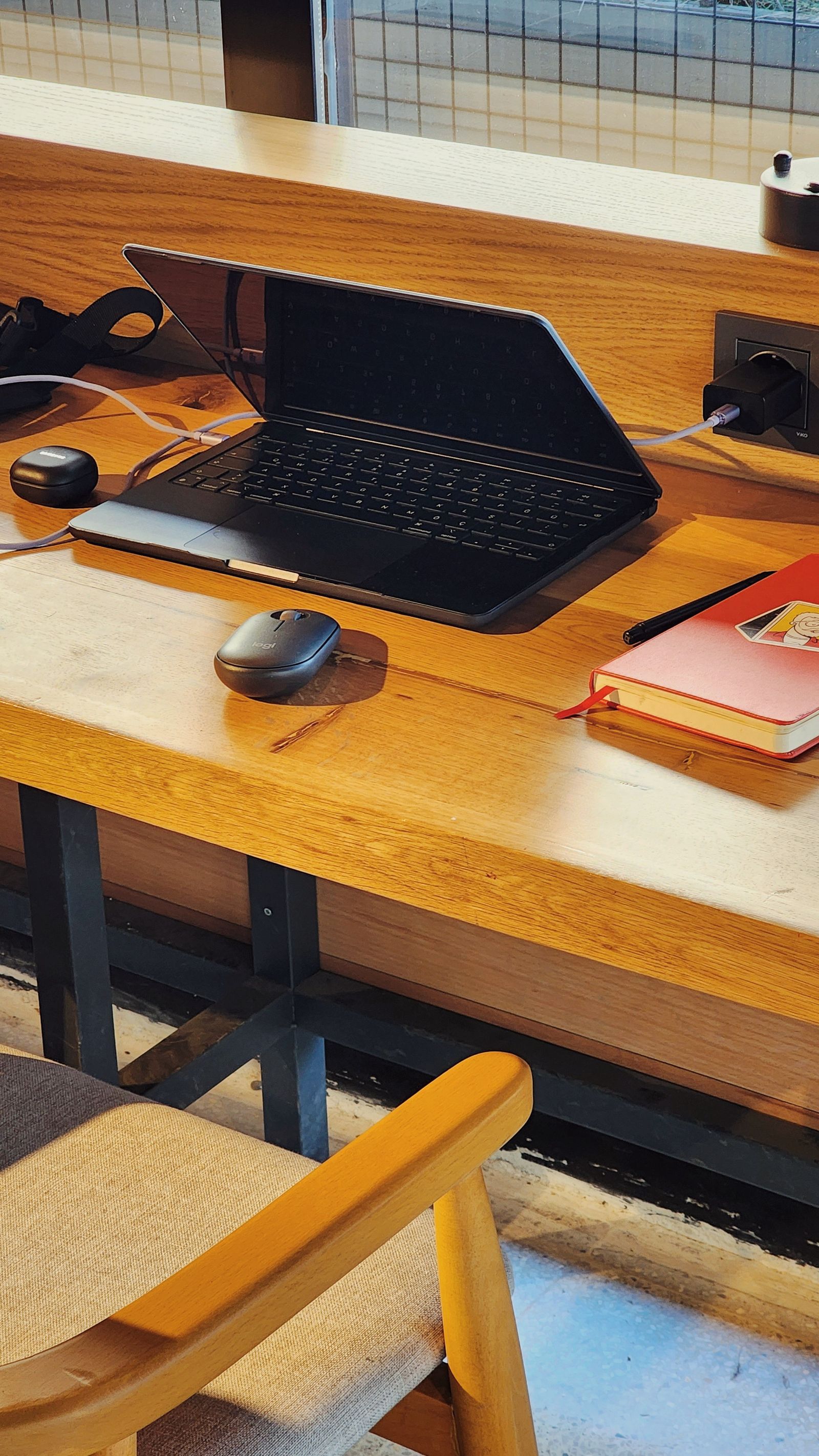 Souris d'ordinateur sur un bureau
